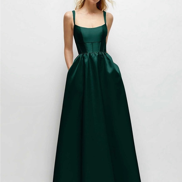 Dessy Collection Emerald Green Wedding Dress - Picture 1 of 5